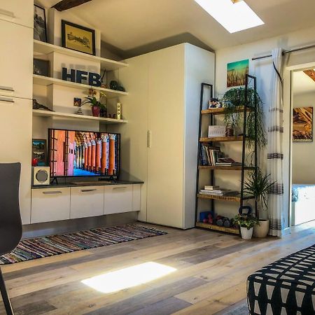 Healthy Flat Bologna - Tower Skyline View Apartment Bagian luar foto