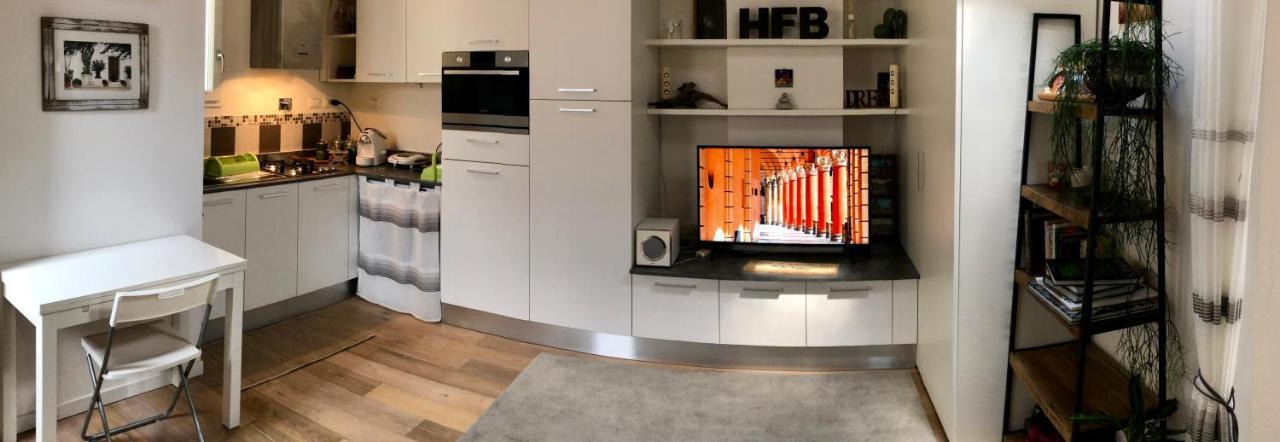 Healthy Flat Bologna - Tower Skyline View Apartment Bagian luar foto