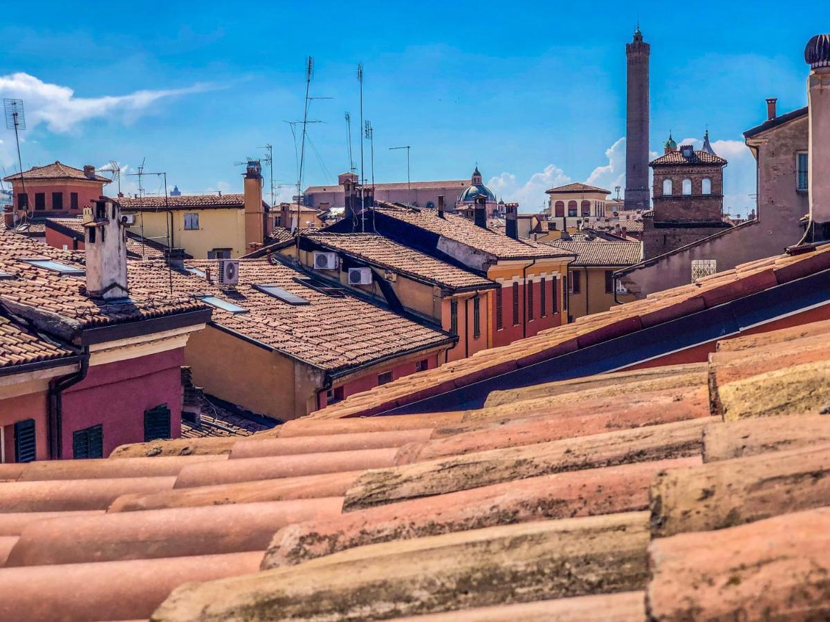 Healthy Flat Bologna - Tower Skyline View Apartment Bagian luar foto