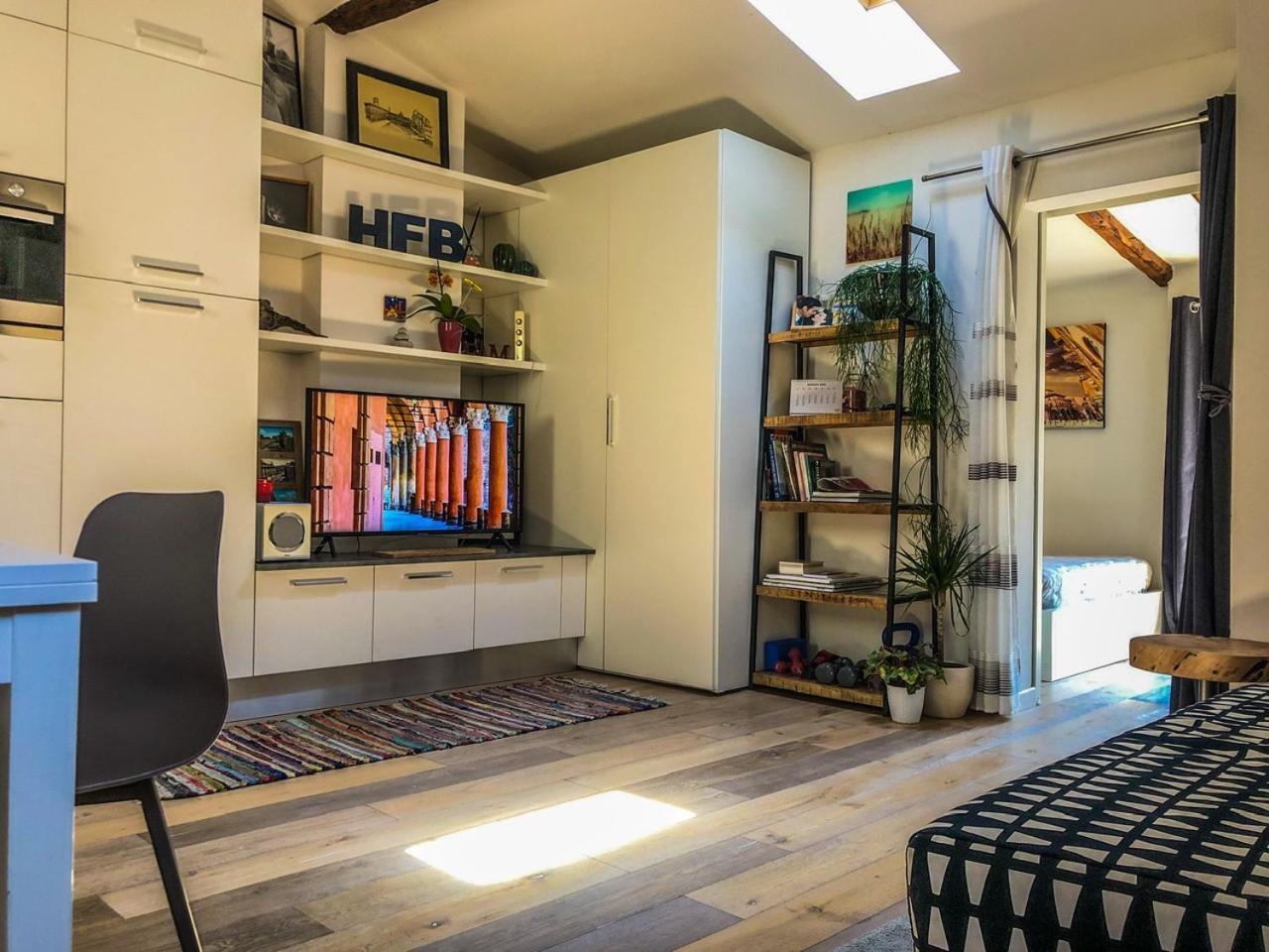 Healthy Flat Bologna - Tower Skyline View Apartment Bagian luar foto